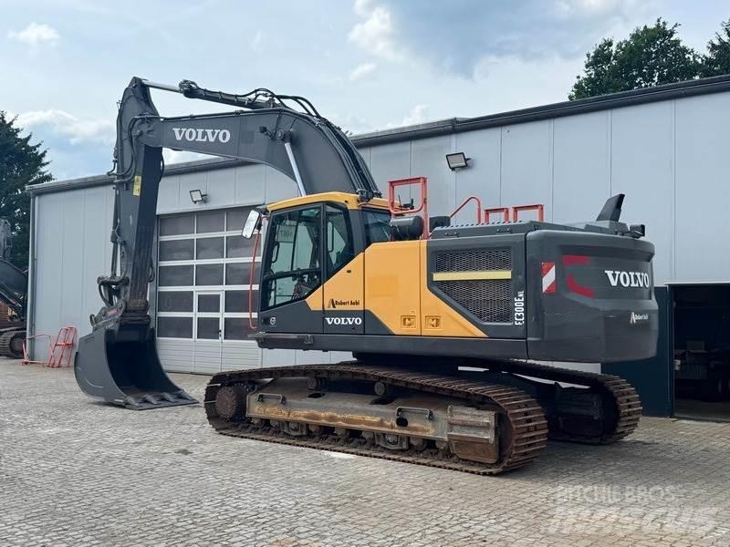 Volvo EC 300 ENL حفارات زحافة