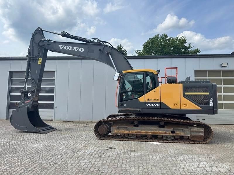 Volvo EC 300 ENL حفارات زحافة