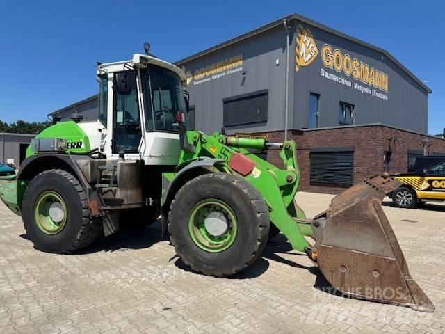 Liebherr L 538 لوادر بعجل