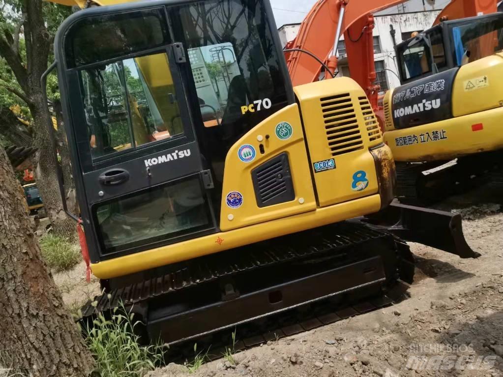 Komatsu PC 70-8 حفارات زحافة
