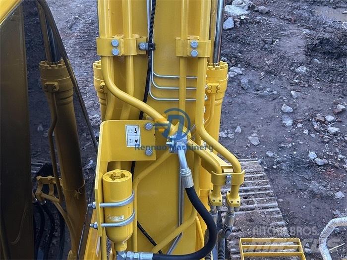 Komatsu PC 120-8 حفارات زحافة