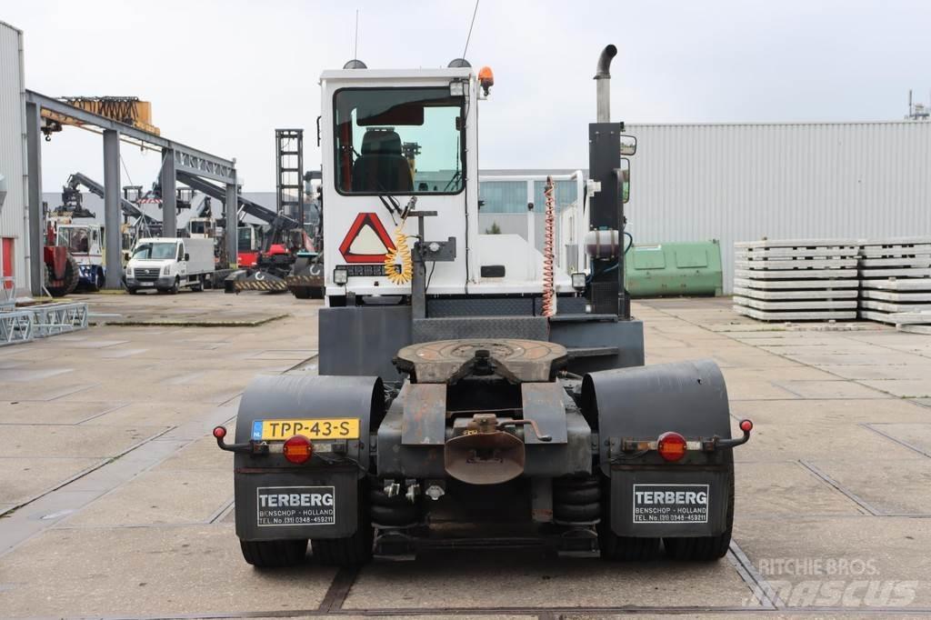Terberg YT180 جرارات صالات المطارات