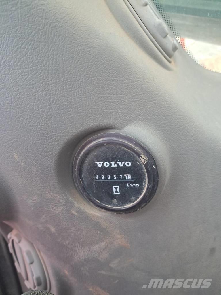 Volvo EW140E حفارات بعجل