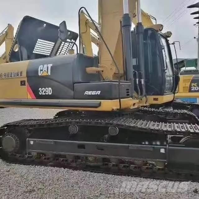 CAT 329 حفارات زحافة