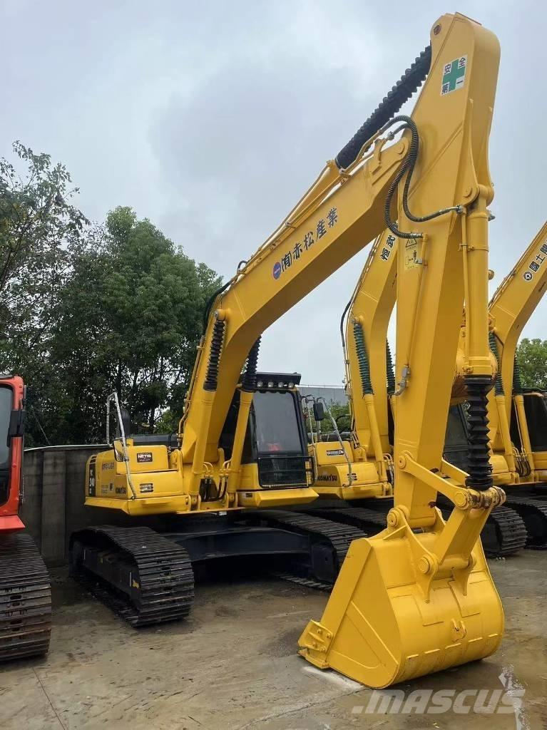 Komatsu PC 240 LC حفارات زحافة