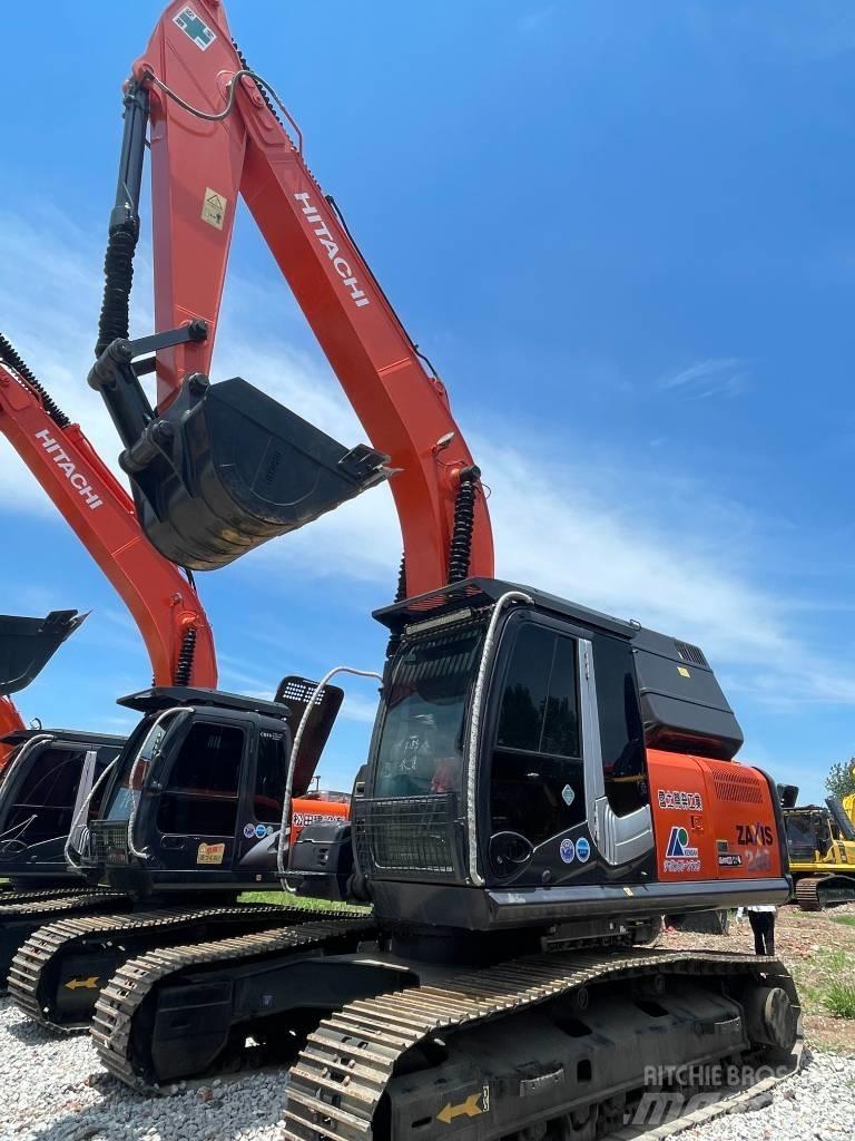 Hitachi ZX 240 حفارات زحافة