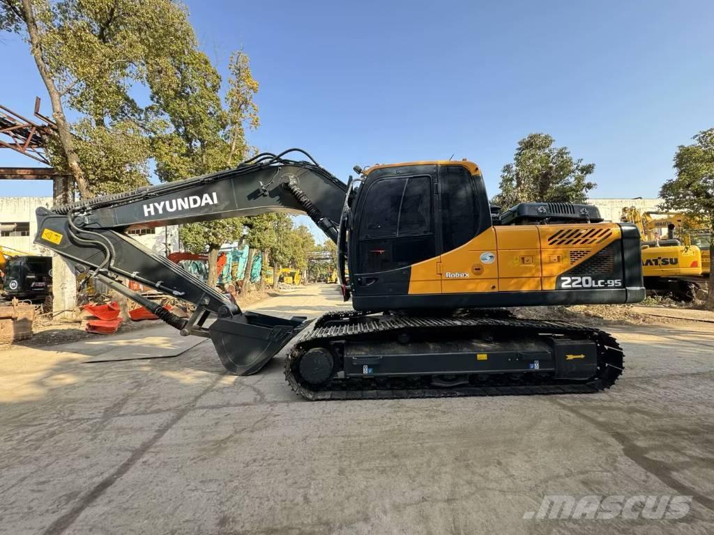 Hyundai 220LC-9T حفارات زحافة