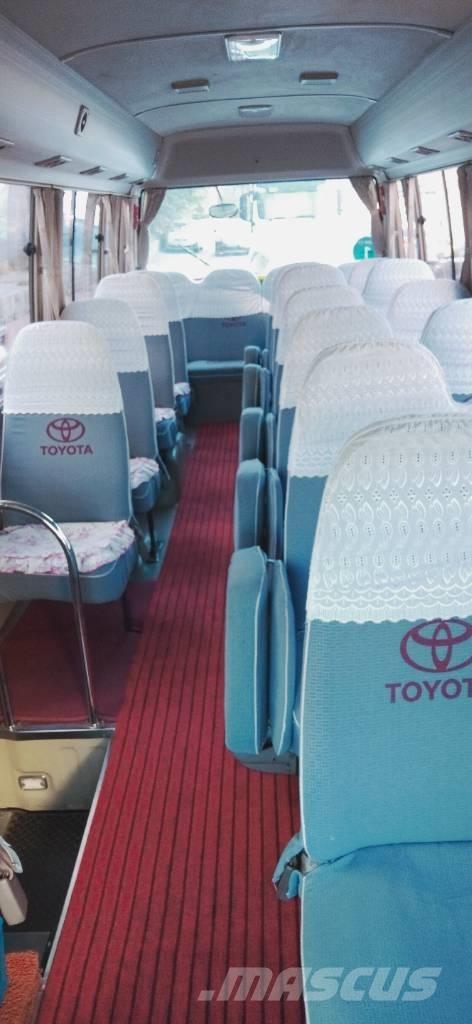 Toyota Coaster Bus حافلة صغيرة