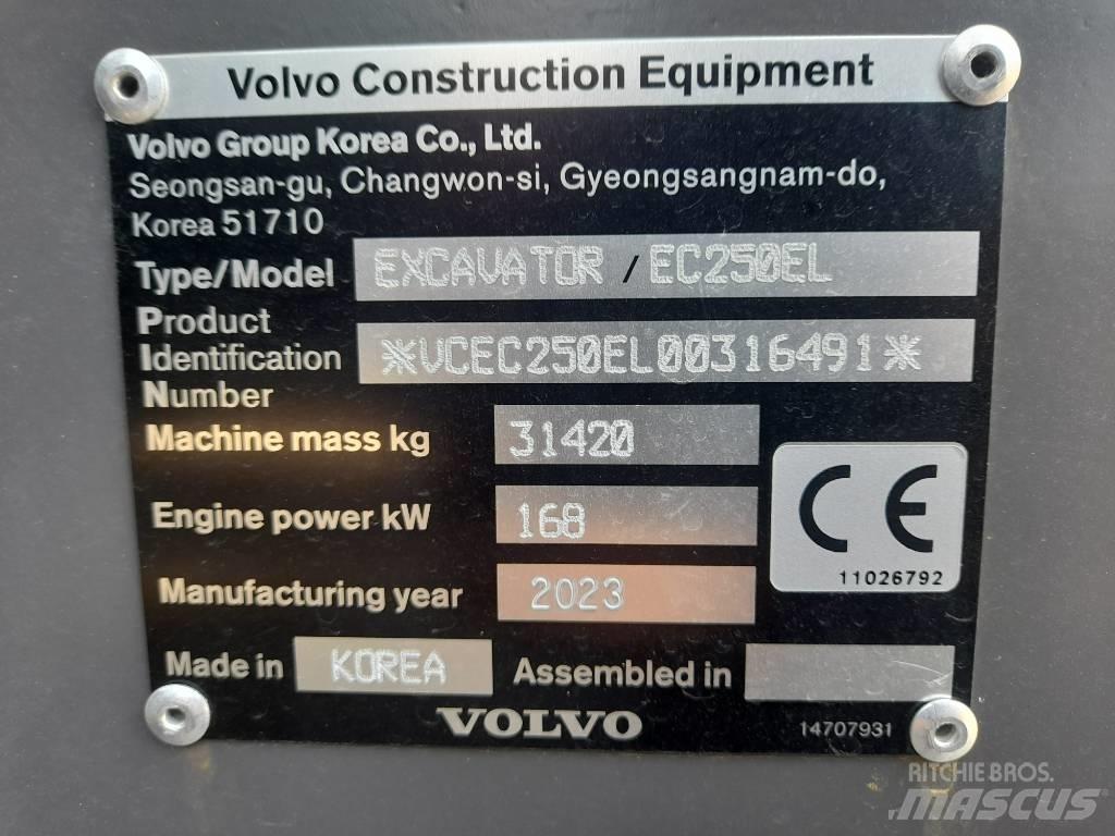 Volvo EC 250 EL حفارات زحافة