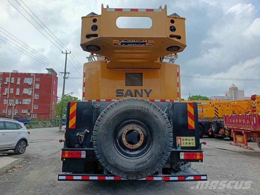 Sany SAC3000T رافعات صالحة لكل أنواع الطرق