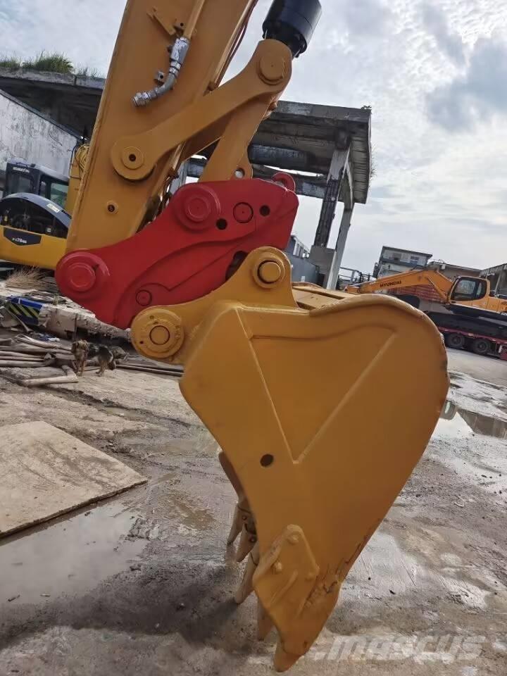 CAT 315 D حفارات زحافة