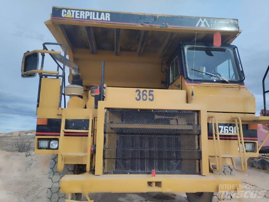 CAT 769C شاحنات المخلفات الصلبة