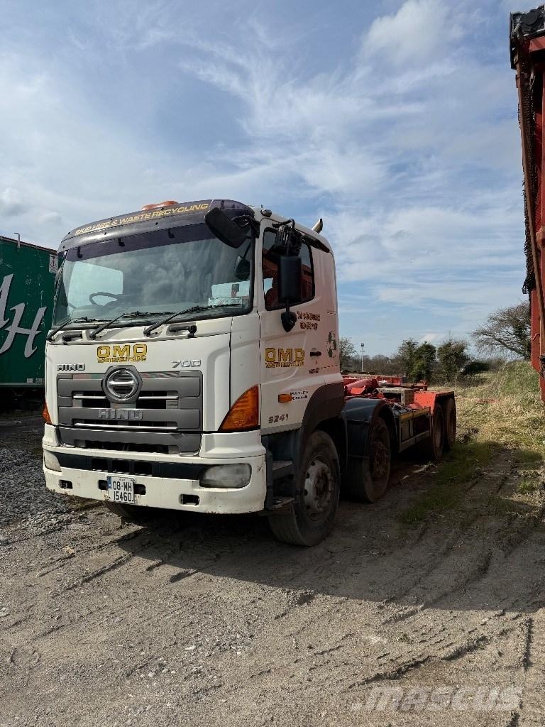 Hino 700 شاحنات الرافعات الخطافية