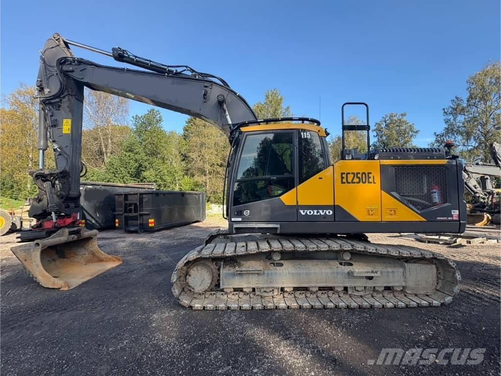 Volvo EC250 EL حفارات زحافة