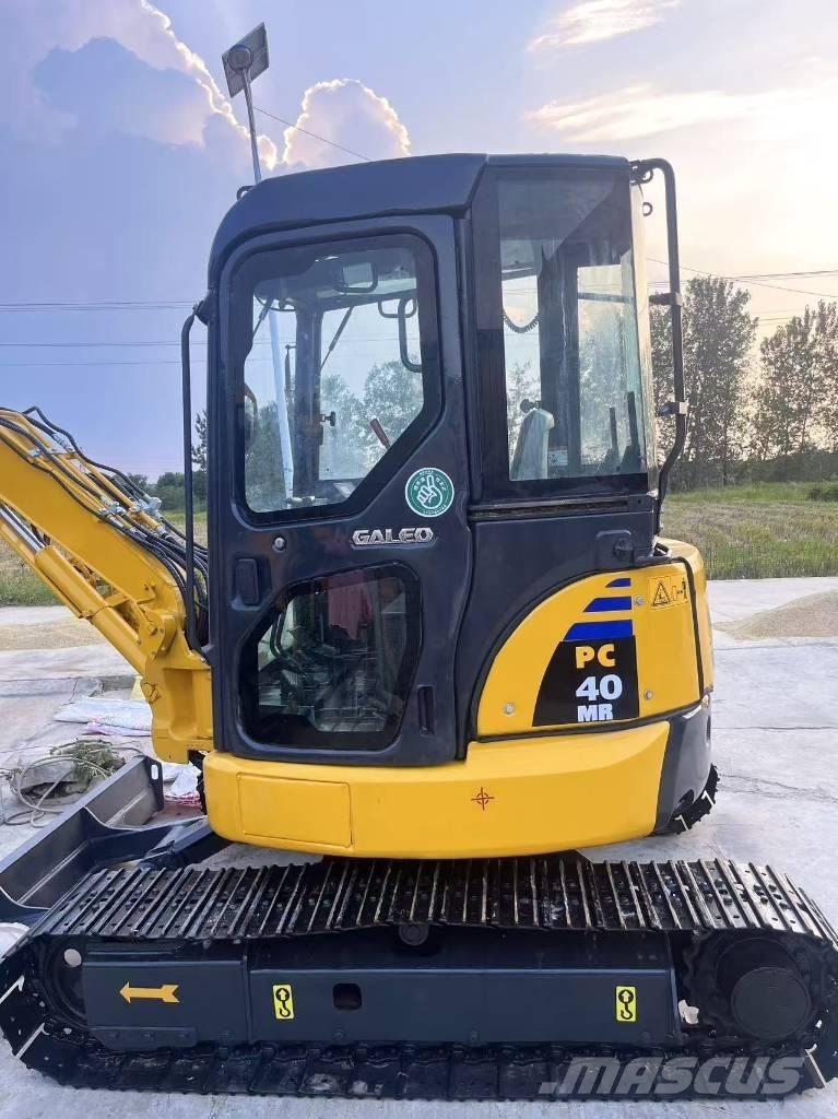 Komatsu PC 40 MR حفارات صغيرة أقل من 7 طن (حفارات صغيرة)