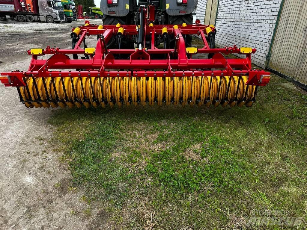 Väderstad Cultus350 المحراث الحفار