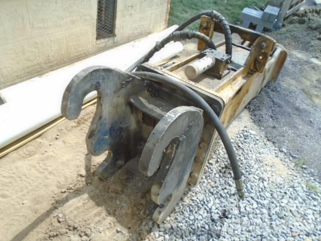 CASE CX 160 C حفارات زحافة