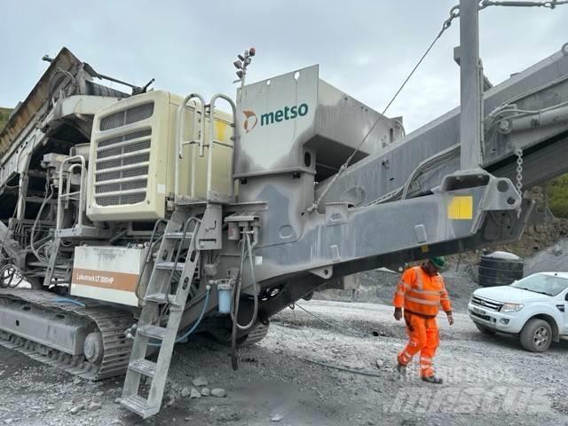 Metso LT 300 HP الكسارات المتنقلة