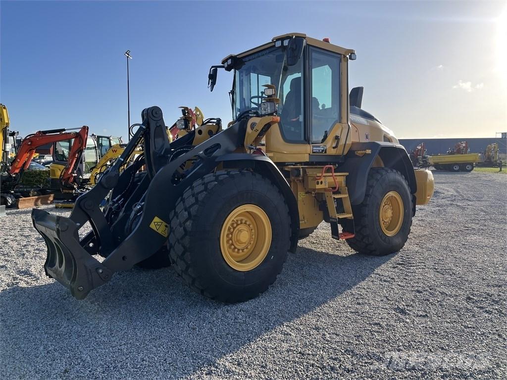 Volvo L 70 H لوادر بعجل