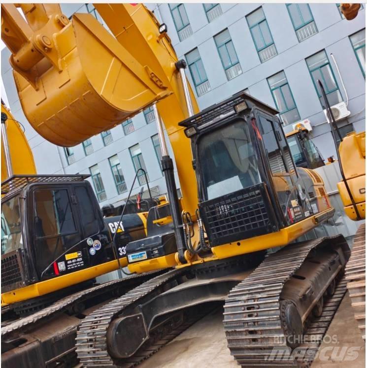 CAT 325 D حفارات زحافة