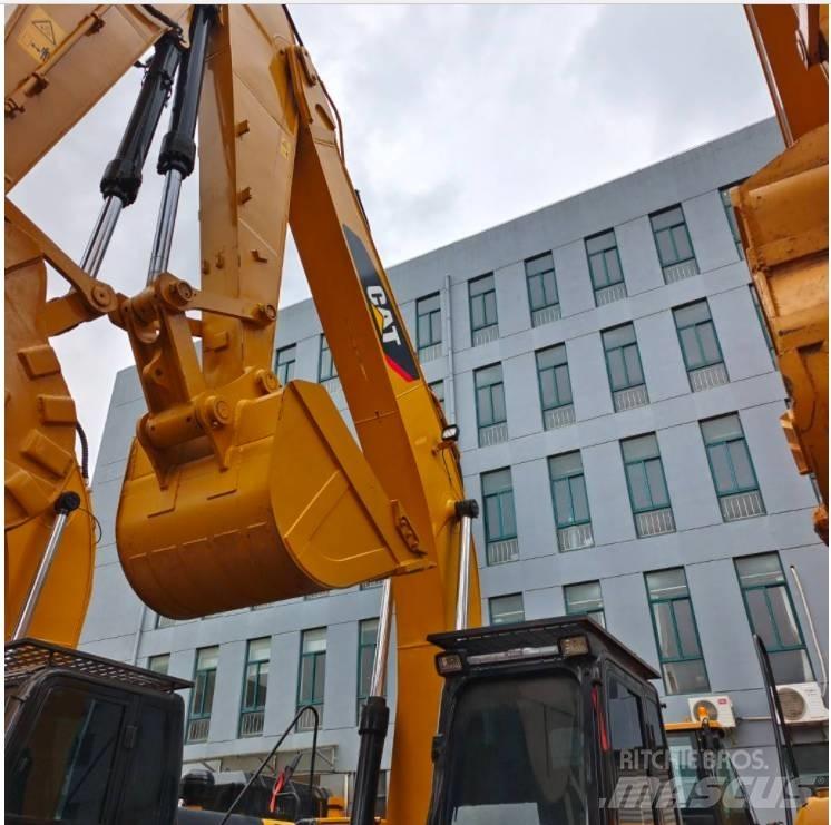 CAT 325 D حفارات زحافة