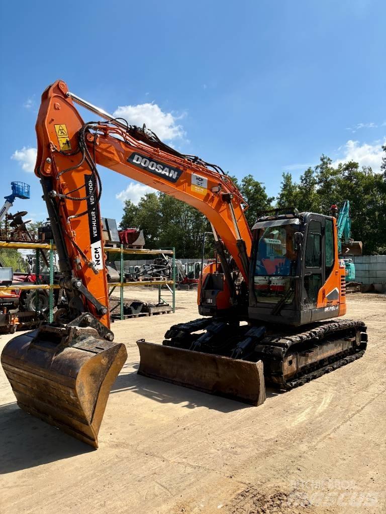 Doosan DX 140 LCR حفارات زحافة