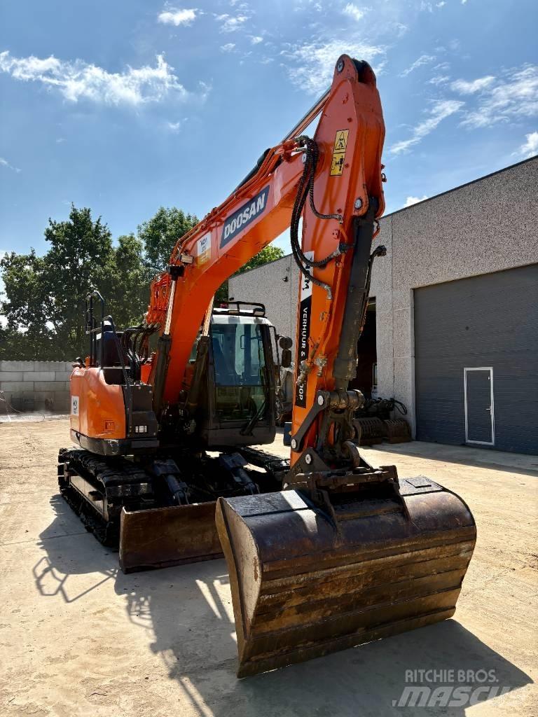 Doosan DX 140 LCR حفارات زحافة