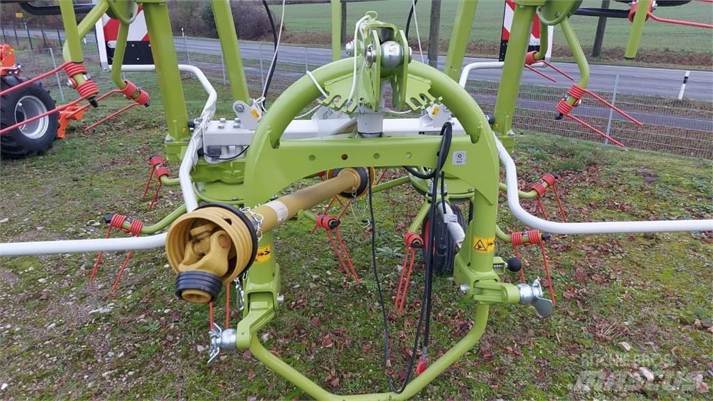 CLAAS Volto 700 مكابس وميبسات التبن