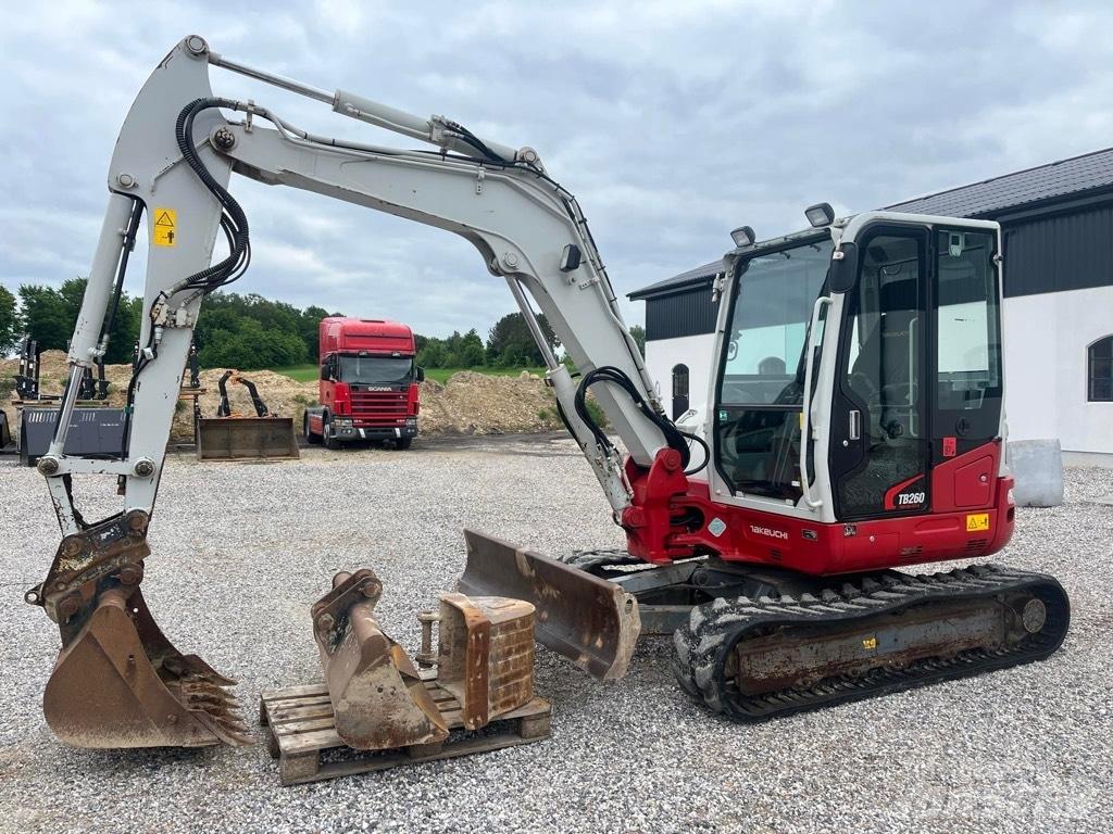 Takeuchi TB260 حفارات صغيرة أقل من 7 طن (حفارات صغيرة)