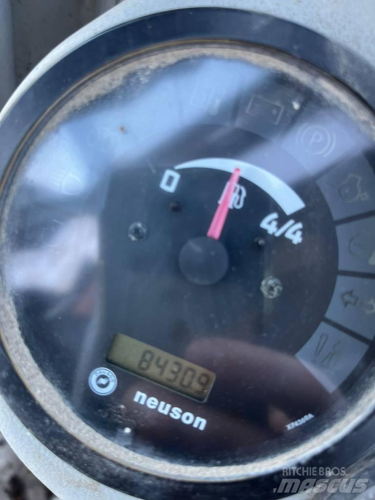 Neuson 50 Z 3 RD حفارات صغيرة أقل من 7 طن (حفارات صغيرة)