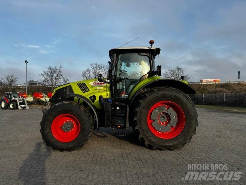 CLAAS AXION 830 الجرارات