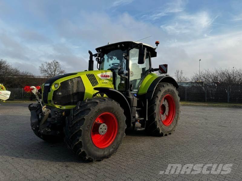 CLAAS AXION 830 الجرارات
