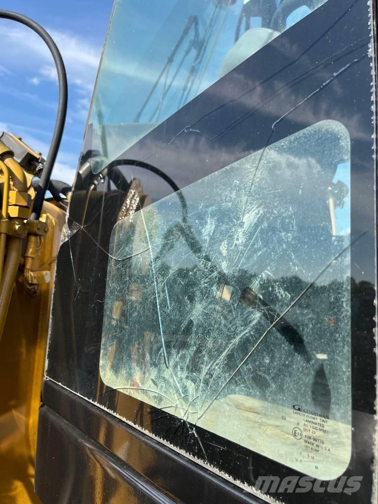 CAT 924 G HL لوادر بعجل