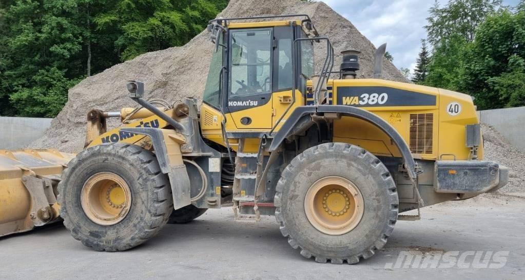 Komatsu WA 380 لوادر بعجل