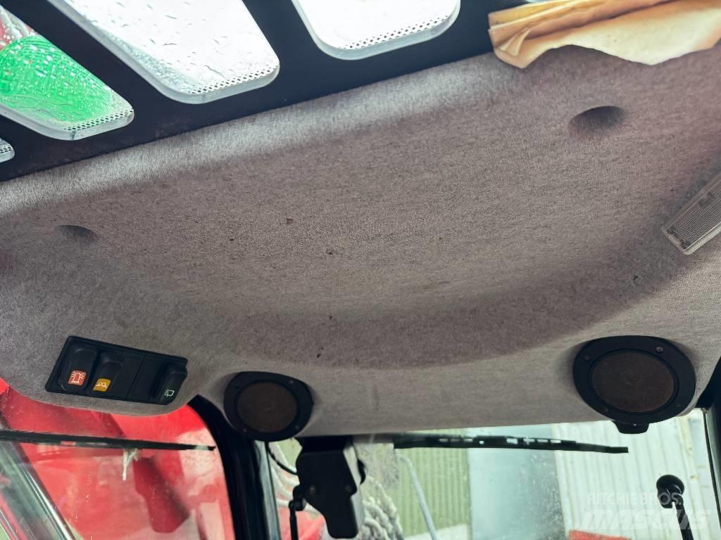 Manitou MLT 733 معدات مناولة لأغراض الزراعة