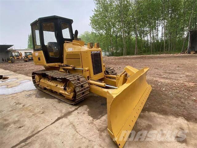 CAT D5G بلدوزرات مجنزرة