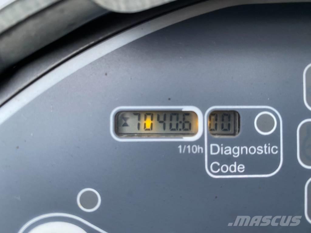 Hamm HD 14 VV مداحل ثنائية الاسطوانة