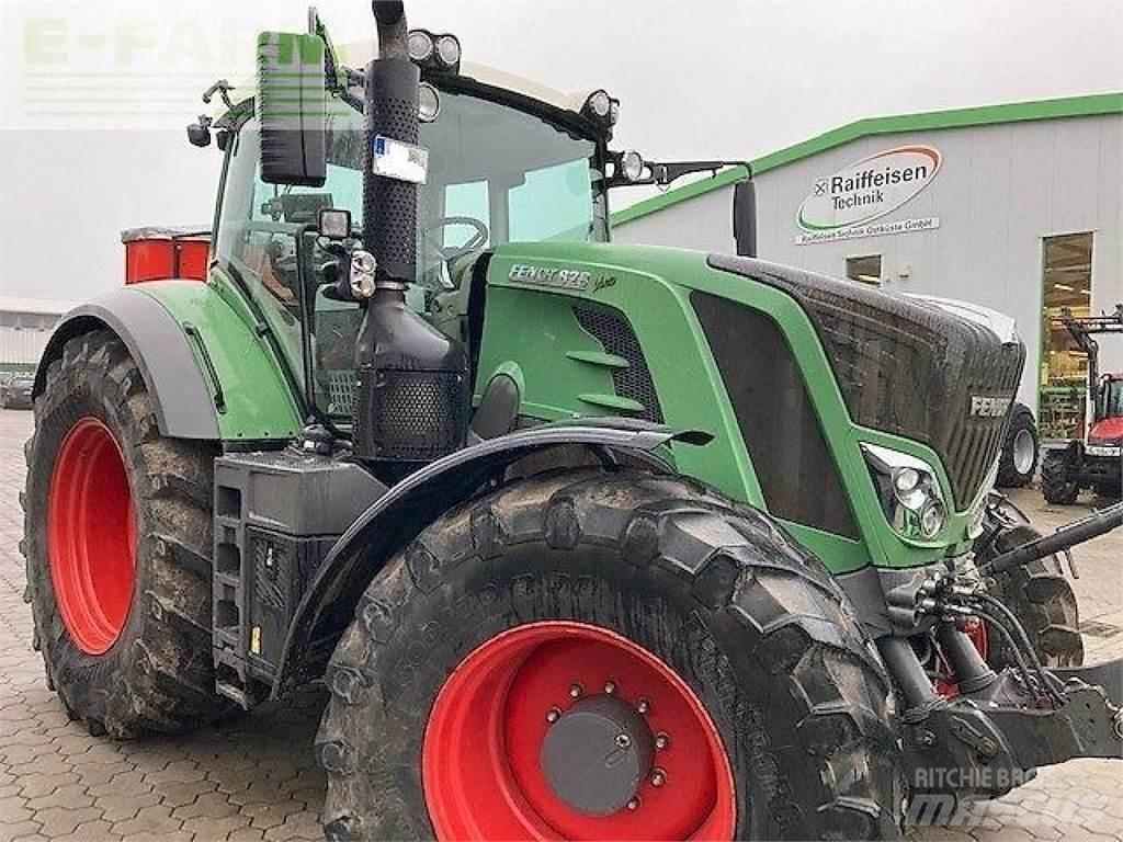 Fendt 828 vario s4 الجرارات