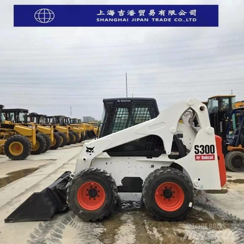 Bobcat s 300 لوادر انزلاقية التوجيه
