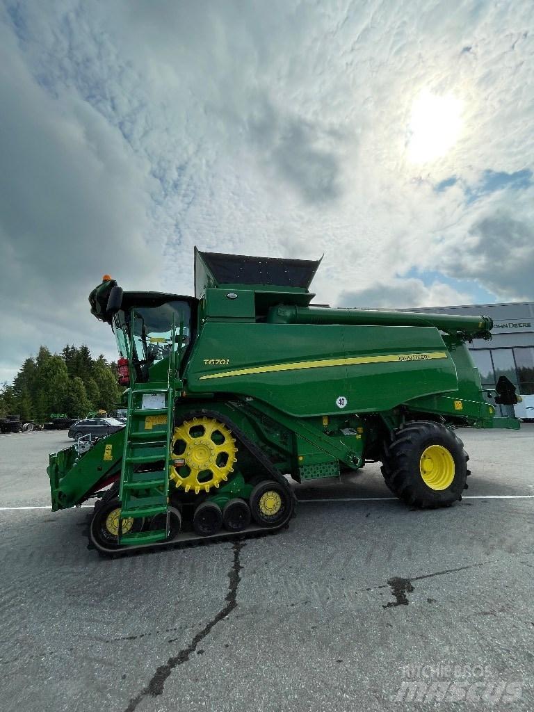 John Deere T670 i حصادات