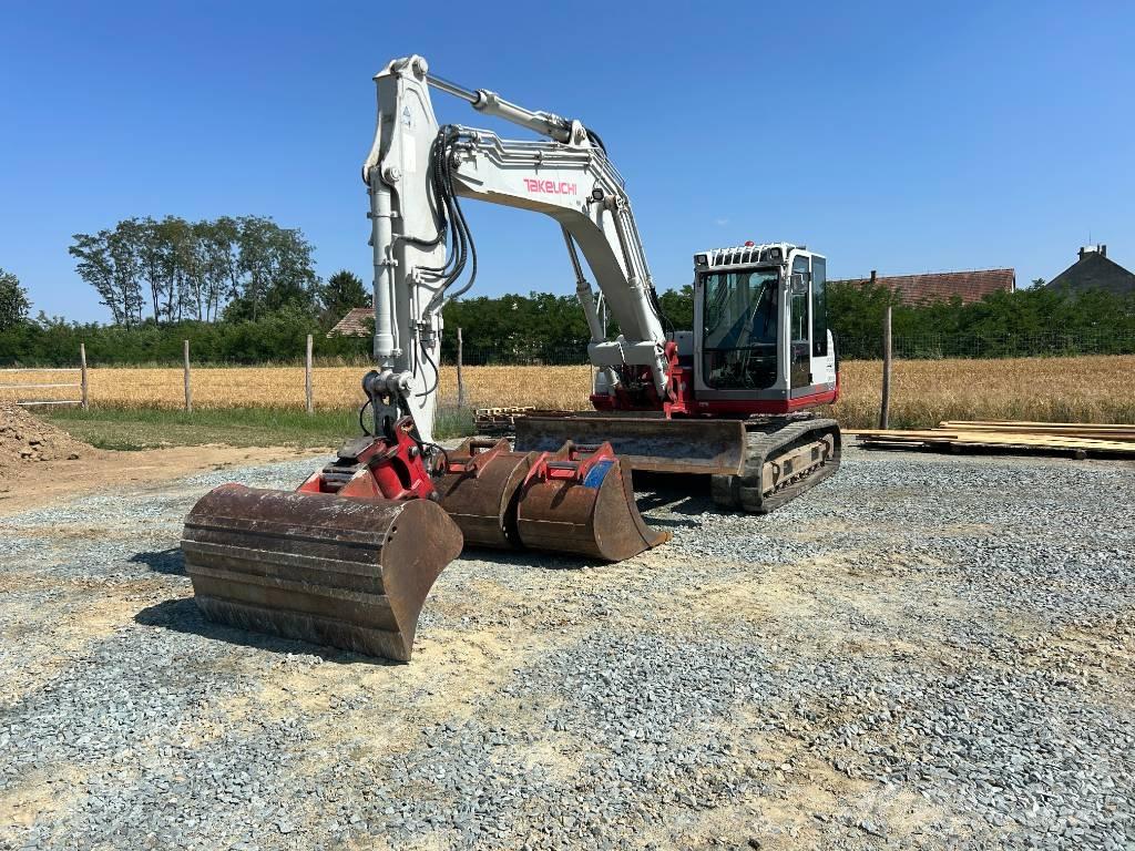Takeuchi TB 1140 حفارات زحافة