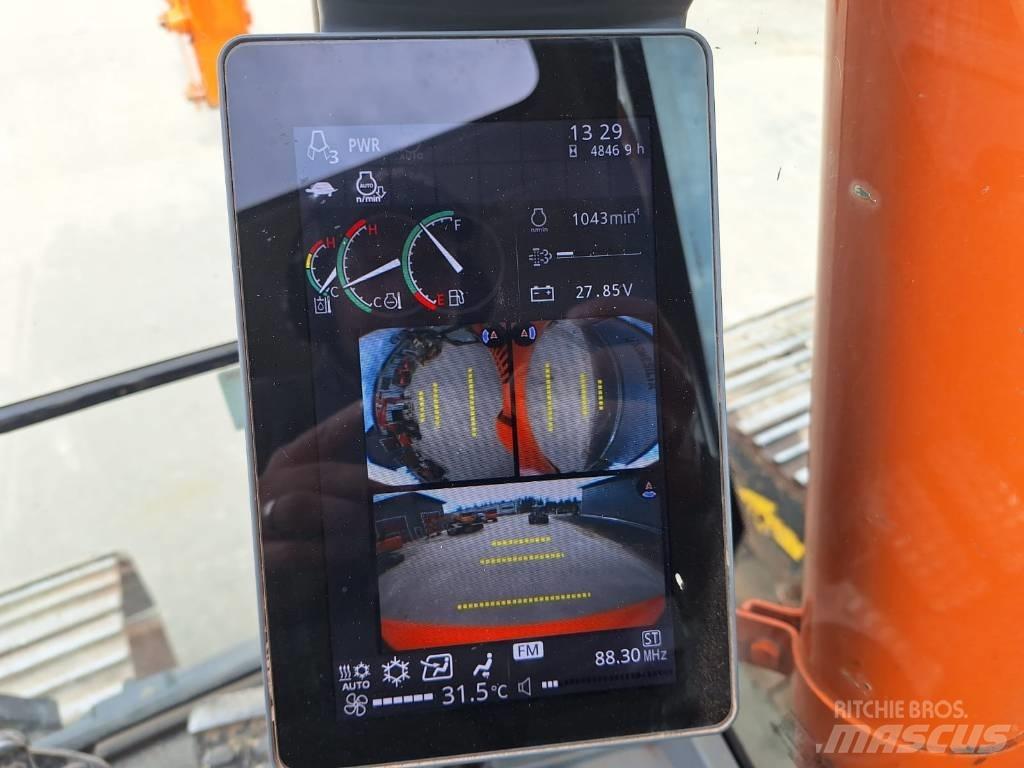 Hitachi ZX130LCN-7 حفارات زحافة