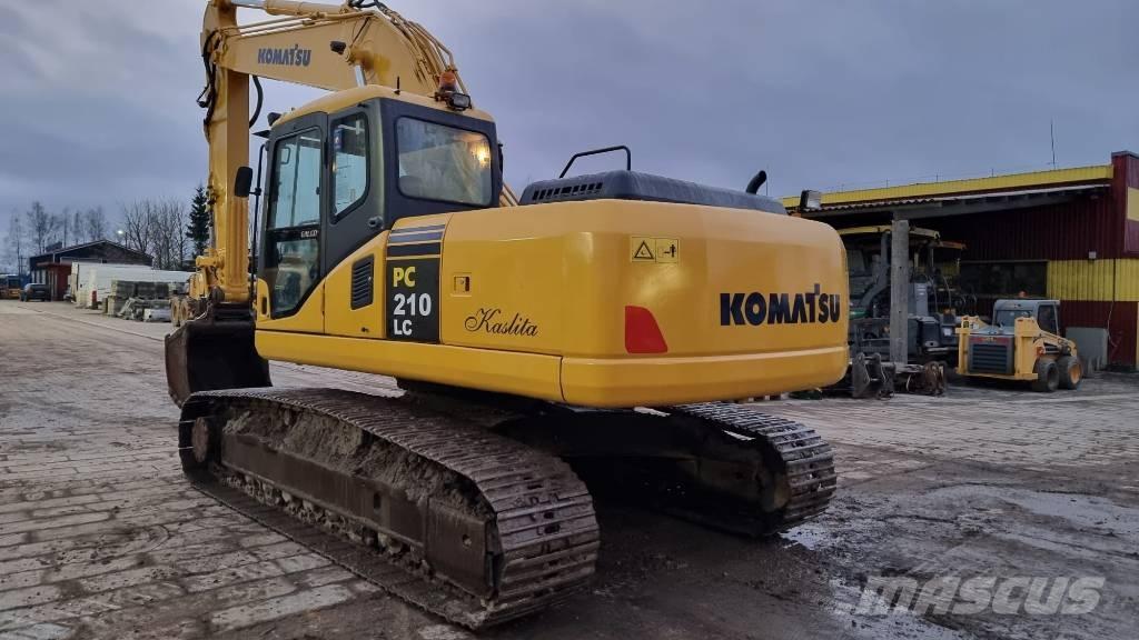 Komatsu PC 210 LC-7K حفارات زحافة