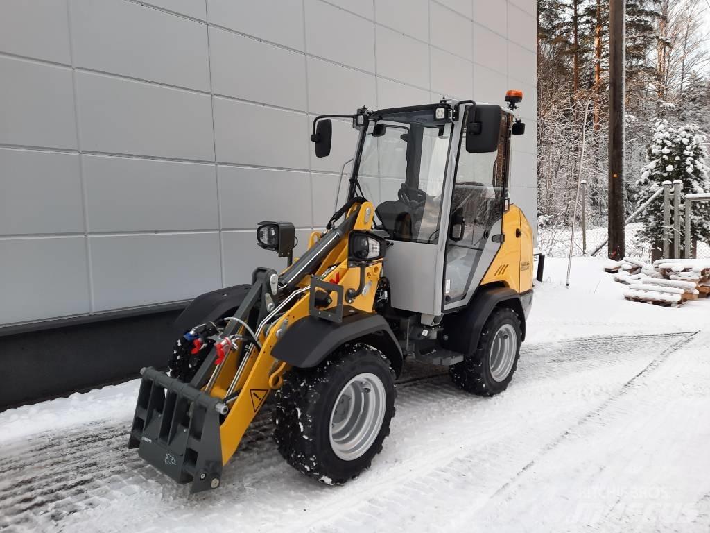Wacker Neuson WL 28 لوادر بعجل