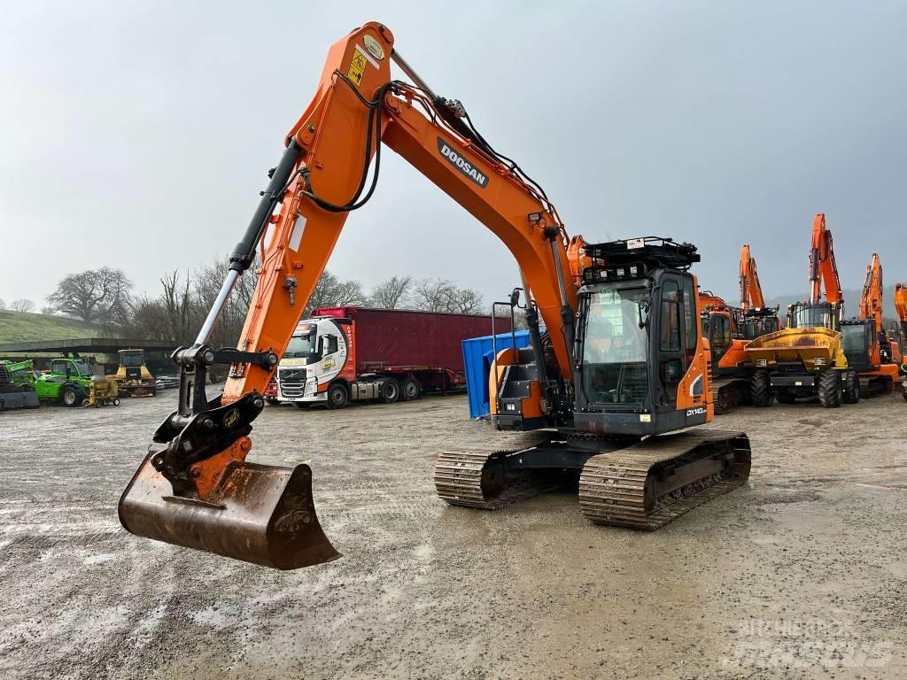 Doosan DX140LCR-5 حفارات زحافة