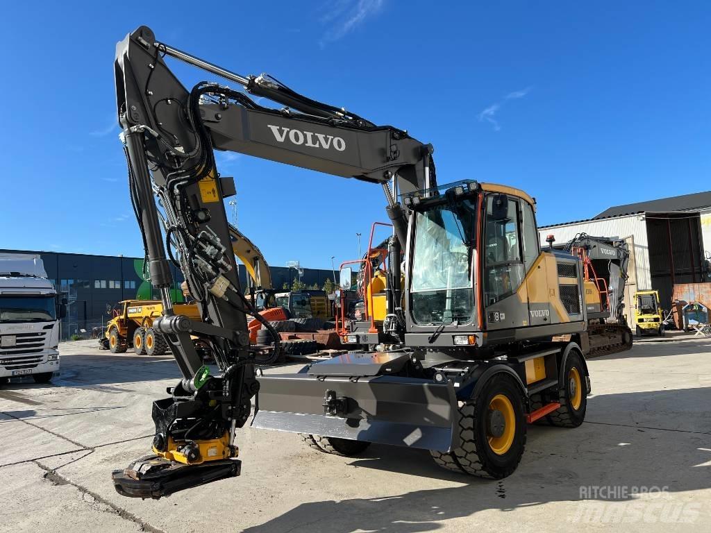 Volvo EW 160 E حفارات بعجل