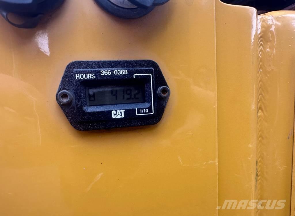 CAT CB 1.7 مداحل ثنائية الاسطوانة
