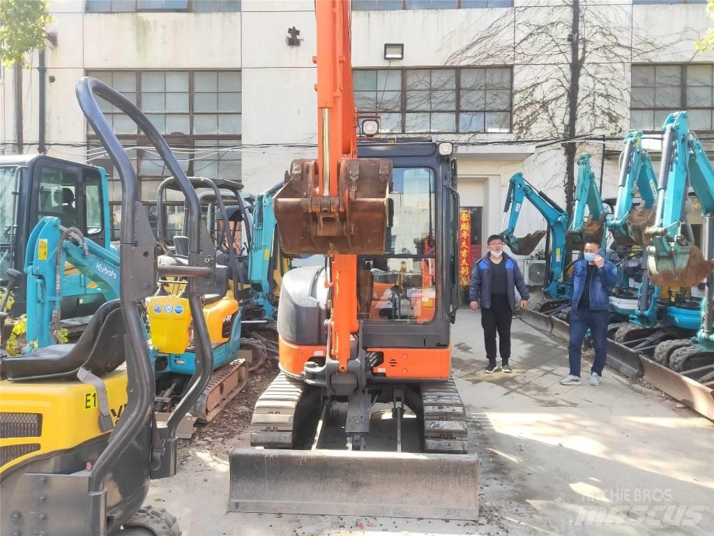 Hitachi ZX 30 U حفارات صغيرة أقل من 7 طن (حفارات صغيرة)