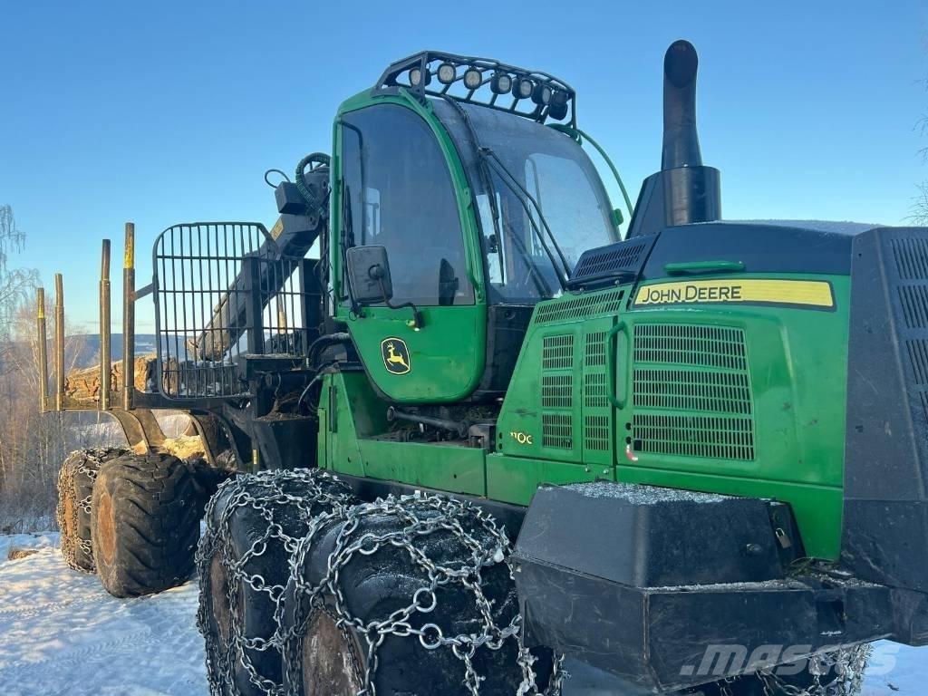John Deere 1110 G شاحنات