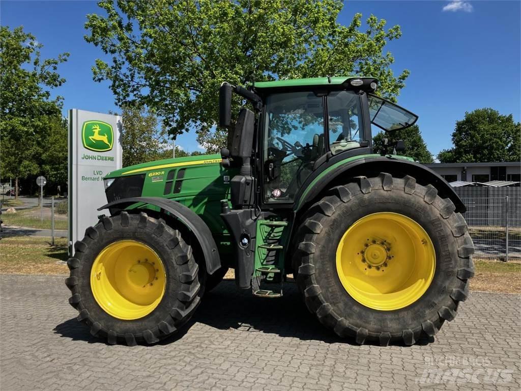 John Deere 6230R الجرارات
